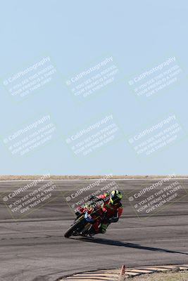 media/Jan-15-2026-Racers Edge (Thu) [[dfebeb70ab]]/3-B Group/Session 2 (Bowl Exit)/